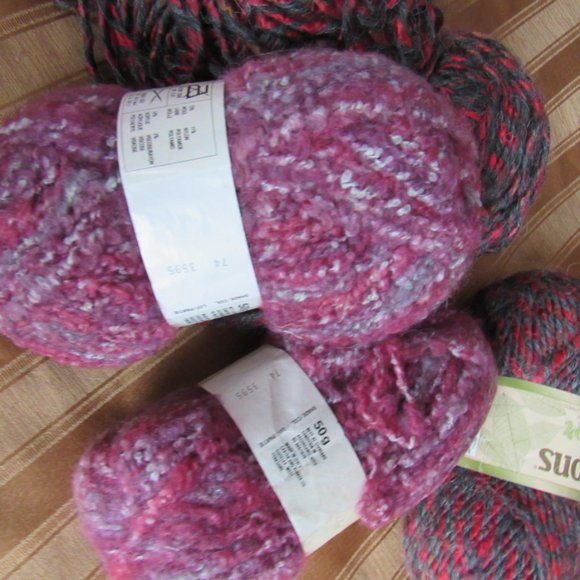 Lot 4+ sks of Wool Acrylic Yarn - Picture 6 of 6